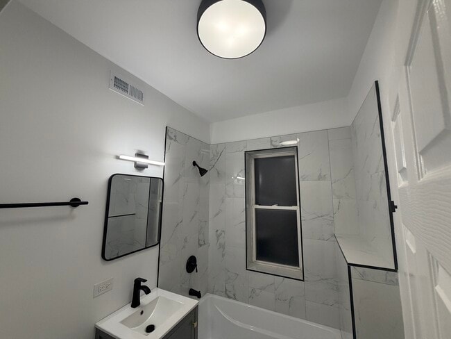3049 W Berteau Ave, Unit #3