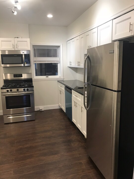 175 Krams Ave in Philadelphia, PA - Building Photo