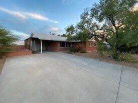 6719 E Calle Cappela in Tucson, AZ - Building Photo