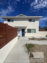 916 Delaware St in Huntington Beach, CA - Building Photo