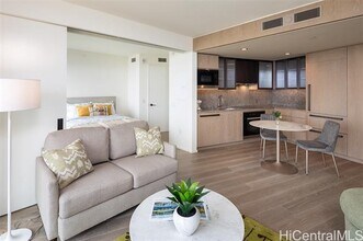 1000 Auahi St in Honolulu, HI - Building Photo - Building Photo