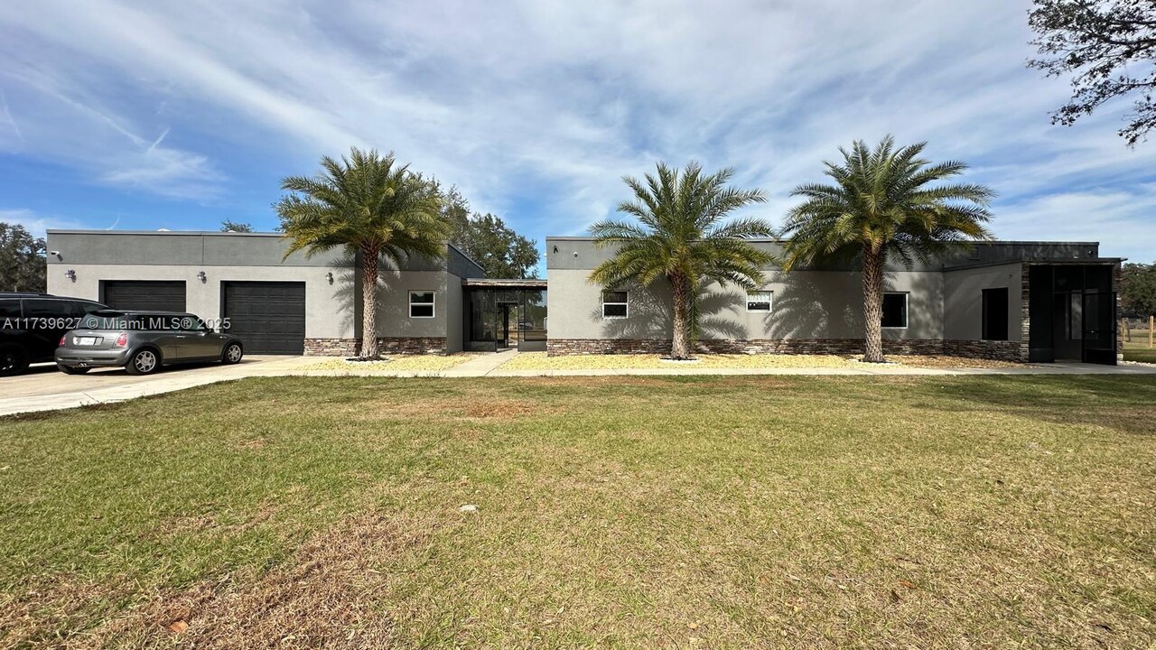 6081 Ocilla Loop in Clermont, FL - Building Photo