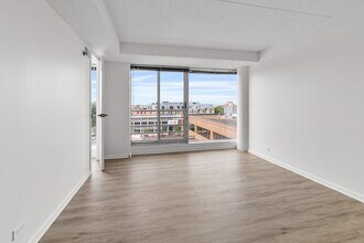 1770 1st St in Highland Park, IL - Foto de edificio - Building Photo