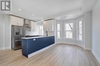 225 Carlton St. in Toronto, ON - Building Photo - Building Photo
