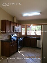 2580 W Sunset Rd in Tucson, AZ - Building Photo - Building Photo