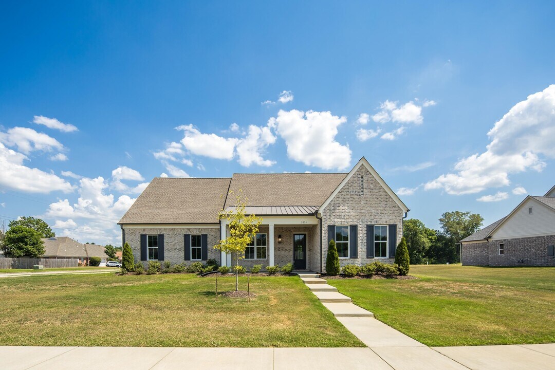 5056 Jon Oak Dr in Arlington, TN - Building Photo