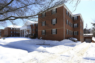 Shaker Park Manor in Shaker Heights, OH - Building Photo - Building Photo