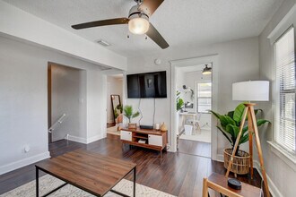 312 3rd Ave S in Lake Worth Beach, FL - Building Photo - Building Photo