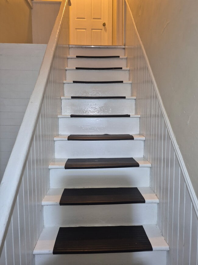 1302 14th St, Unit unit 3 in Moline, IL - Foto de edificio - Building Photo