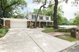 574 L'Ombre Cir NE in Fort Walton Beach, FL - Building Photo
