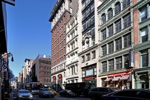 654 Broadway in New York, NY - Building Photo