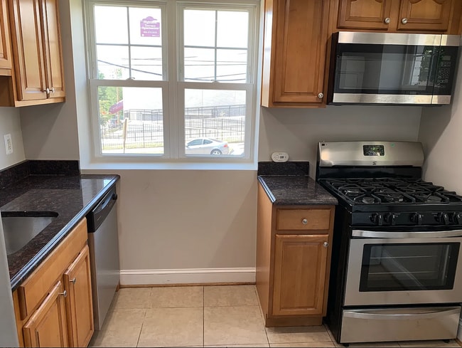 3878 9th St SE in Washington, DC - Building Photo - Building Photo