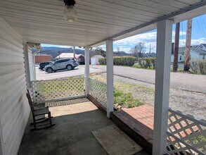 80 Court Ave in Lebanon, VA - Building Photo - Building Photo