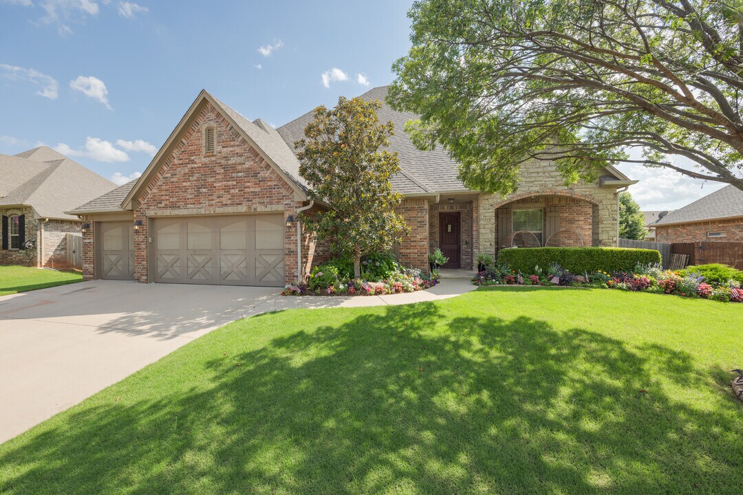 1808 NW 196th St in Edmond, OK - Building Photo