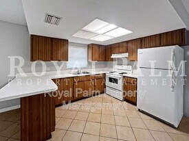 17586 Cypress Point Rd in Ft. Myers, FL - Building Photo