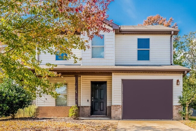 property at 210 Briar Ridge Ln