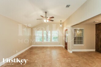 13029 Victoria Regina Dr in Montgomery, TX - Foto de edificio - Building Photo