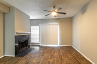 The Brownstone Townhomes in Bedford, TX - Building Photo - Interior Photo