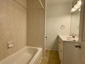 13065-1103A 103A Ave in Surrey, BC - Building Photo - Building Photo