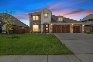 508 Bush Ave in Waxahachie, TX - Building Photo