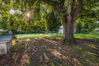 216 S Meridian Ave in Wichita, KS - Building Photo - Building Photo