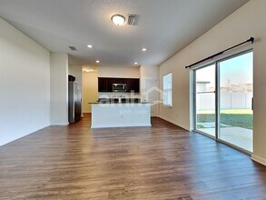 11515 Bryce Canyon Ln in Gibsonton, FL - Foto de edificio - Building Photo