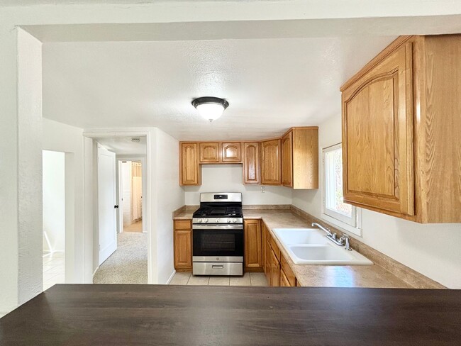 721 Anacapa Dr in Camarillo, CA - Building Photo - Building Photo