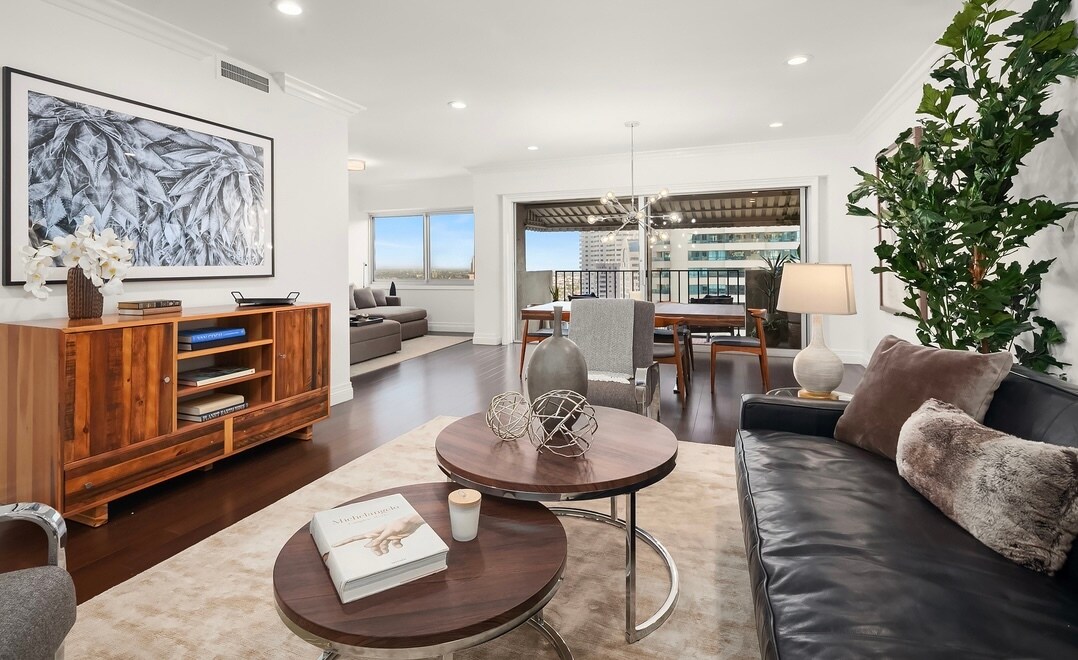 10450 Wilshire Blvd, Unit #PHC in Los Angeles, CA - Building Photo