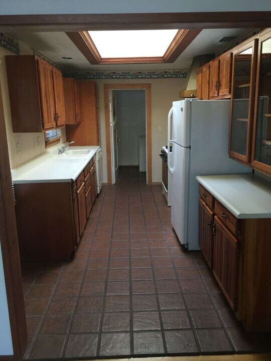 484 E 3rd Ave-Unit -484 E. 3RD AVENUE in Chico, CA - Building Photo