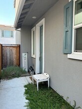 1332 Renewal Ln in Fairfield, CA - Building Photo - Building Photo