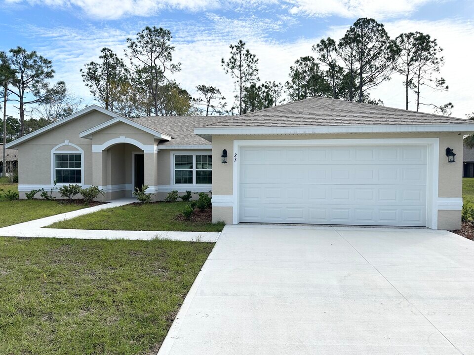 23 Kathryn Pl in Palm Coast, FL - Building Photo