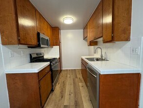 5650 Fair Ave in North Hollywood, CA - Foto de edificio - Building Photo