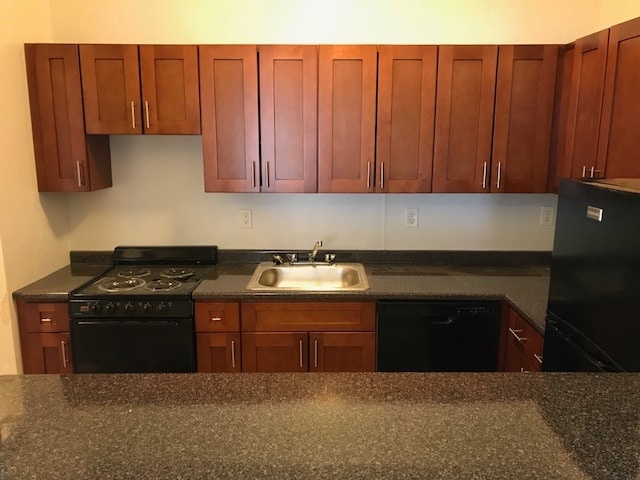 46 Lancaster Ter, Unit 209 in Brookline, MA - Foto de edificio - Building Photo