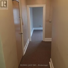 532 Simcoe St S in Oshawa, ON - Building Photo - Building Photo