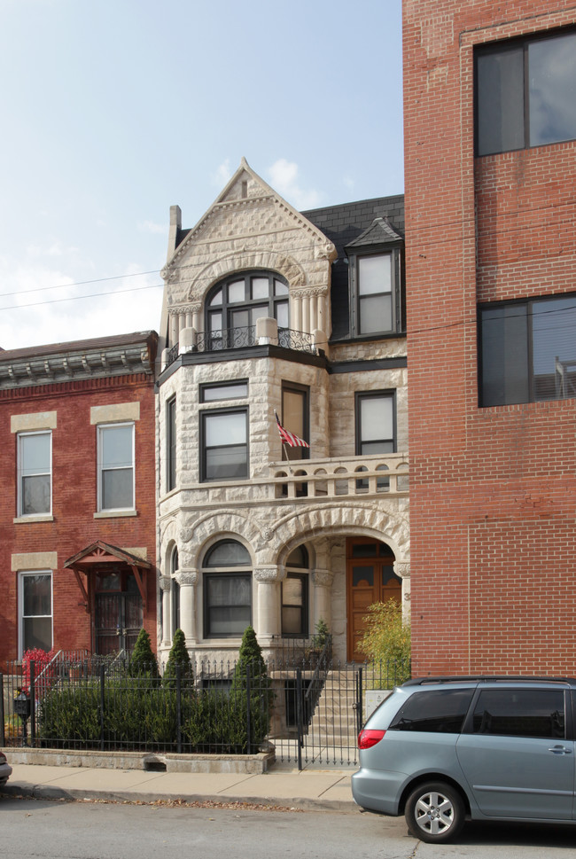 3306 S Indiana Ave in Chicago, IL - Building Photo - Building Photo