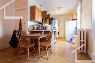 39 Park Vale Ave, Unit 2 in Boston, MA - Building Photo