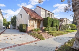 JUDYREX in Beverly Hills, CA - Building Photo