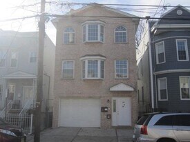 99 Bidwell Ave in Jersey City, NJ - Building Photo