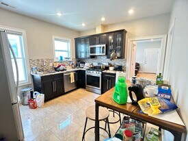 73 Newbury St, Unit 2 in Somerville, MA - Building Photo