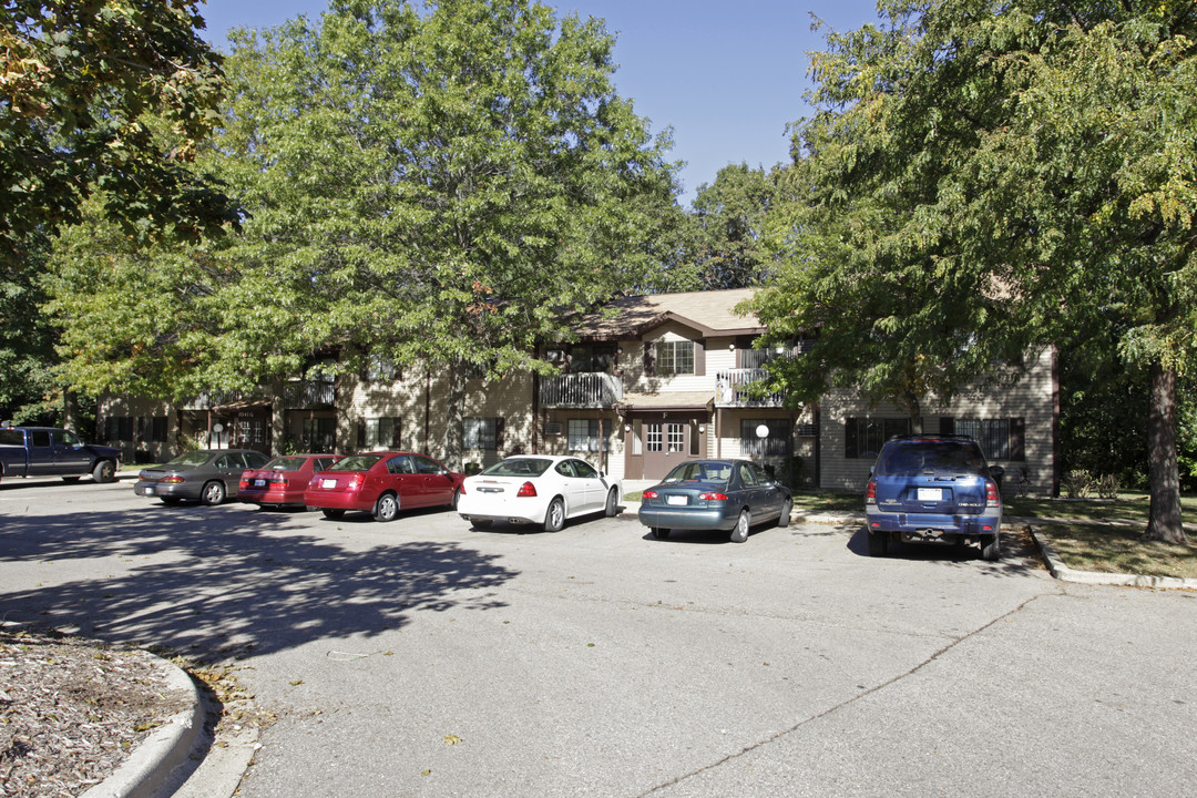 Ridgewood Oaks in Saugatuck, MI - Foto de edificio