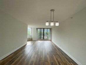 50 E Hartsdale Ave in Hartsdale, NY - Building Photo - Building Photo