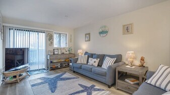 239 Beach City Rd in Hilton Head Island, SC - Building Photo