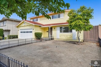 3273 Cropley Ave in San Jose, CA - Building Photo - Building Photo