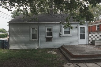 1697 London in Lincoln Park, MI - Building Photo - Building Photo