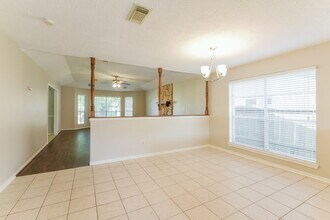 23219 Timberbrook Dr in Spring, TX - Building Photo - Building Photo