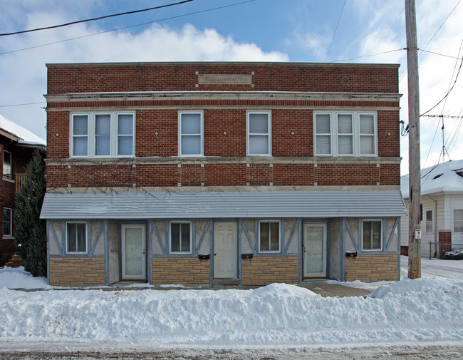 6309 27 Ave in Kenosha, WI - Foto de edificio - Building Photo