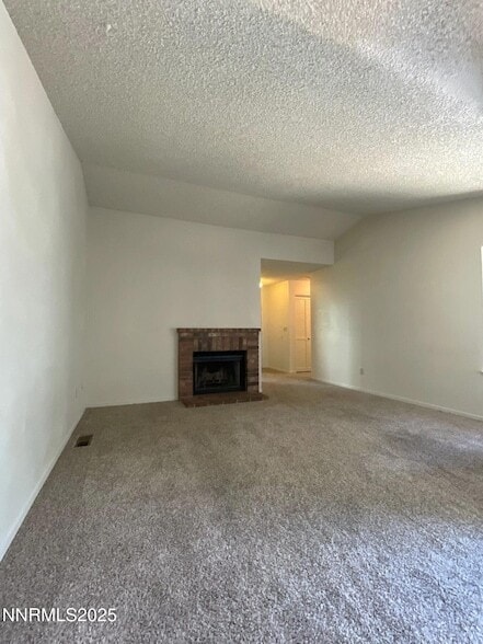 1908 E Minaret Cir in Reno, NV - Foto de edificio - Building Photo