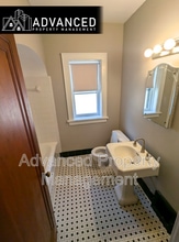 3725 S Clement Ave in Milwaukee, WI - Foto de edificio - Building Photo