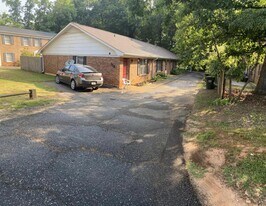 110 State Rd S-42-7449 in Spartanburg, SC - Building Photo