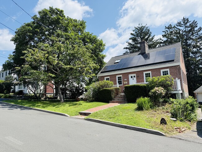property at 196 Woodrow Ave